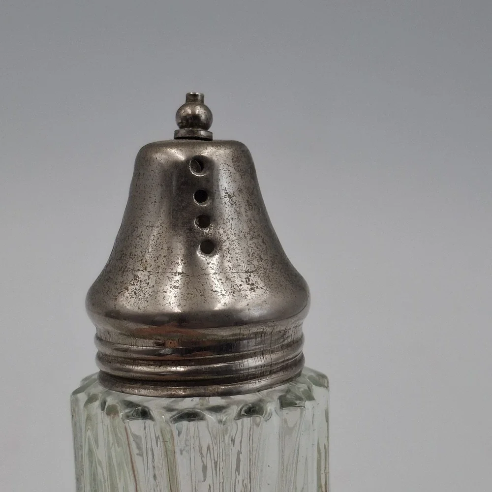 Vintage Fluted Glass Salt & Pepper Shakers Pair Scalloped Base Silver Tops 5.5